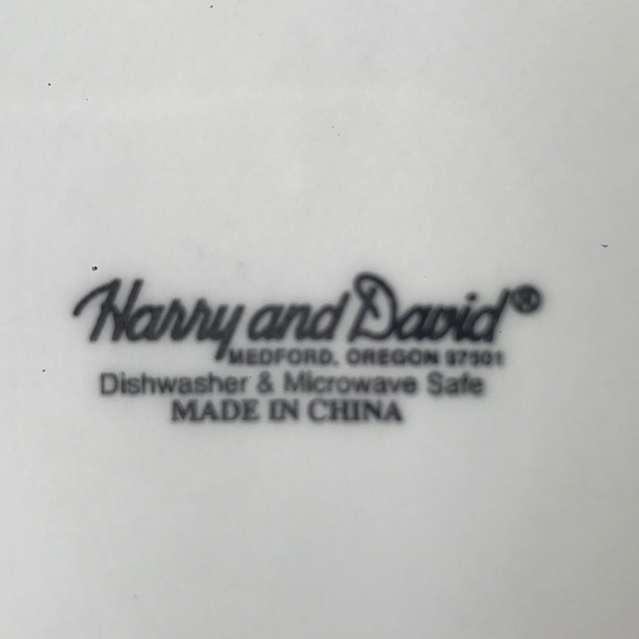 Set Of 2 Harry And David Scalloped Square Dessert/Salad Plates 8” - Picture 5 of 6